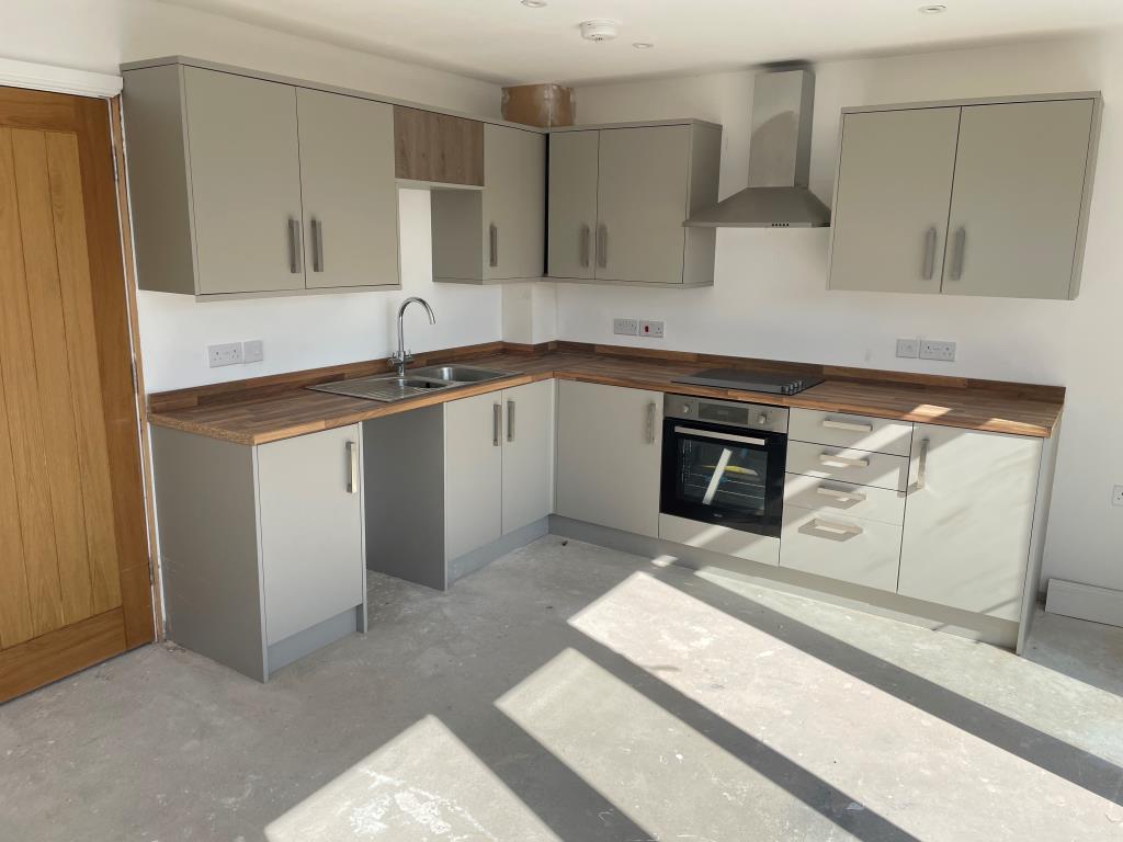 Lot: 122 - NEW THREE-BEDROOM DETACHED HOUSE -